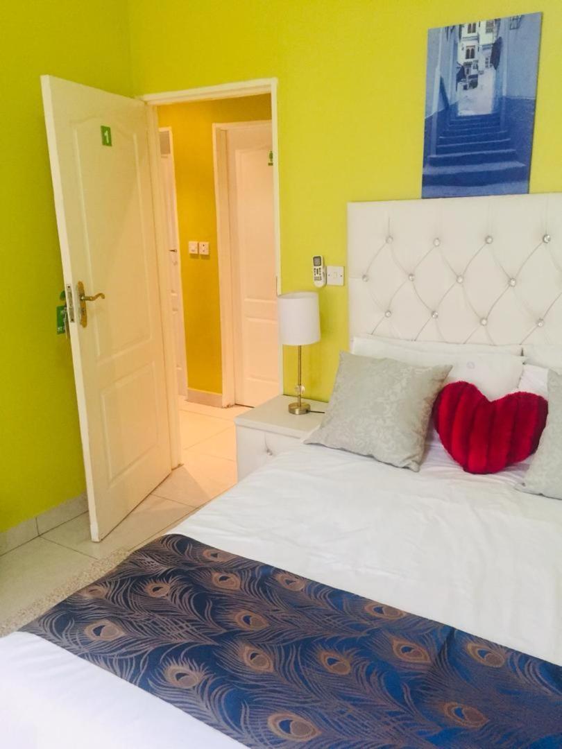 Mathlyn Guesthouse Gaborone Eksteriør billede