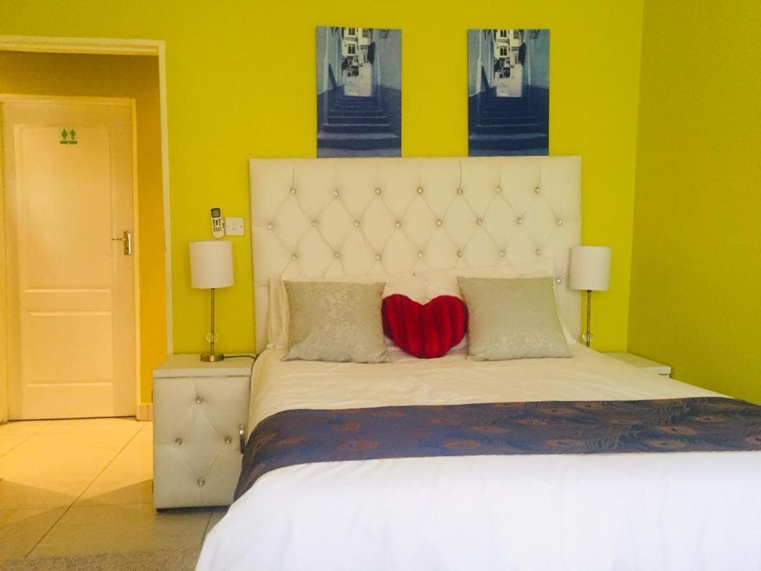 Mathlyn Guesthouse Gaborone Eksteriør billede